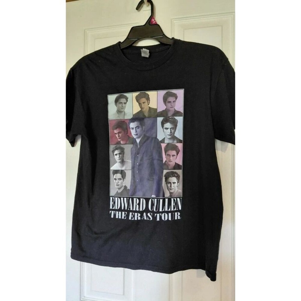 Edward Cullen tee-M